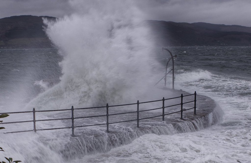 Storm_Erik_in_Inverclyde_sheila_weir_WeirSheila_1024x1024