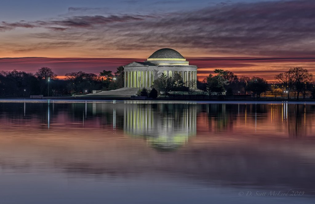 A_beautiful_dawn_at_the_Tidal_Basin_Washington_DC_by_Scott_McLeod_scottmc_dcphoto_1024x1024