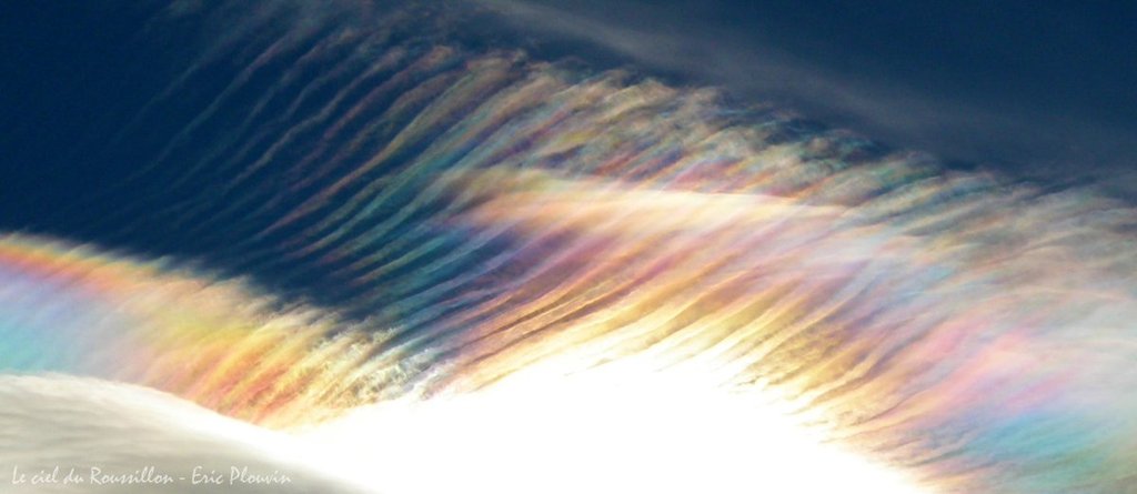 A_Little_part_of_a_fantastic_Cirrus_Irisation_by_Le_ciel_du_Roussillon_CielRoussillon_1024x1024