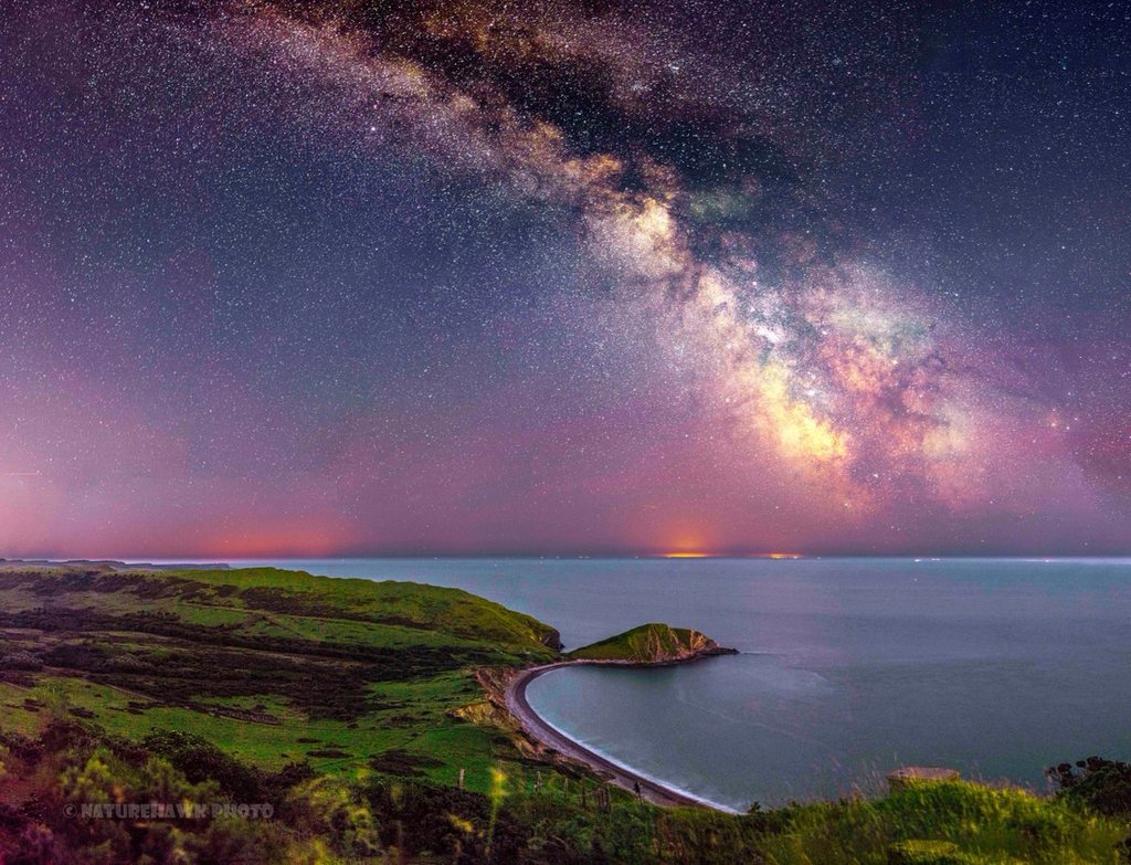 The_Milky_Way_over_the_Jurassic_Coast_by_Naturehawk_Photo_NaturehawkPhoto_1024x1024