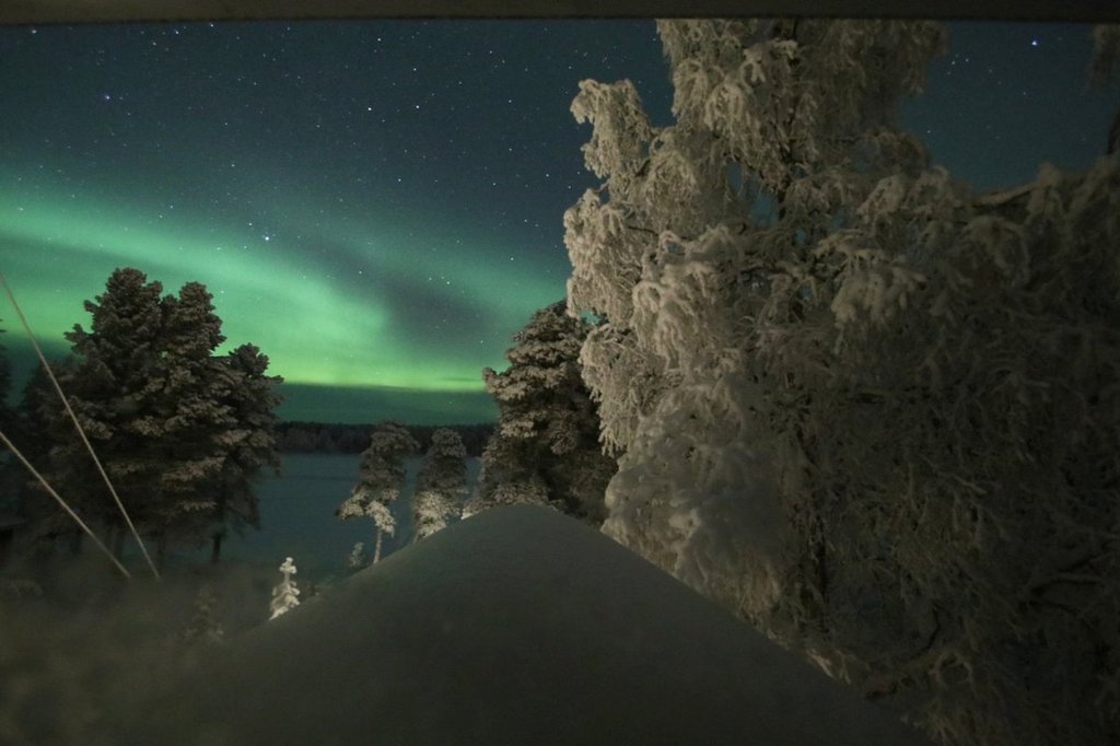 The_view_from_my_bedroom_window_in_Lapland_by_Hannahbella_Nel_Hannahbellaaaa_1024x1024
