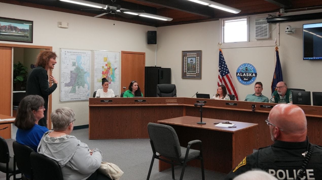 Jackie Goforth confronts council member Ken Erby