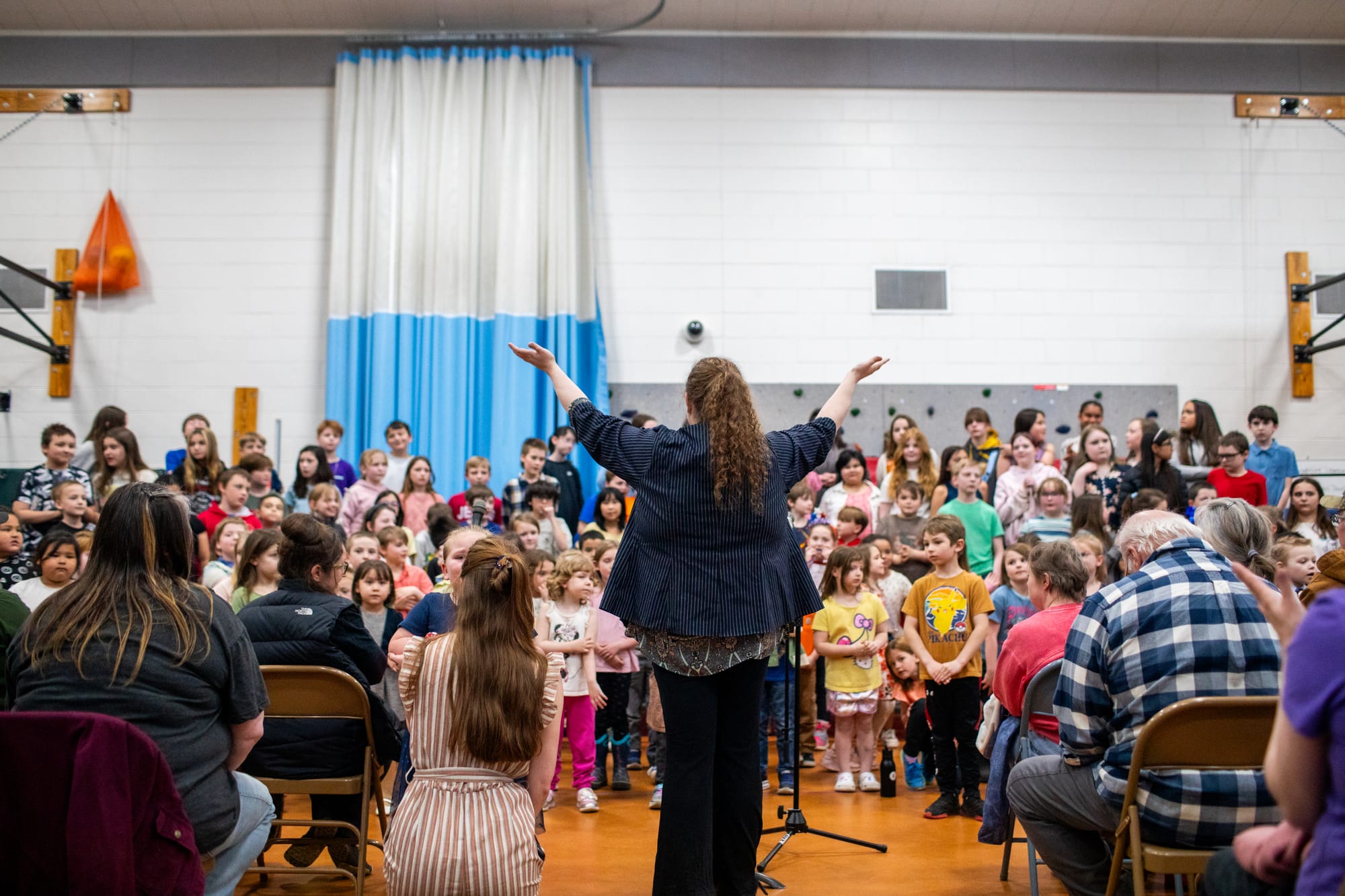 Students perform during a final spring concert at Meadow Lakes Elementary