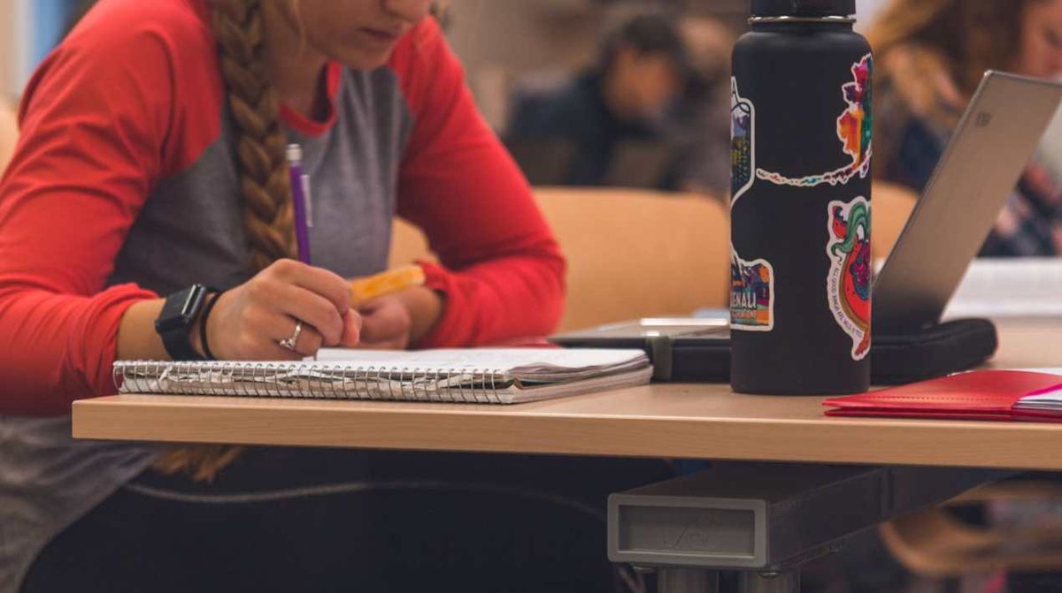 3 Mat-Su schools set to block students from all cellphone use during school day