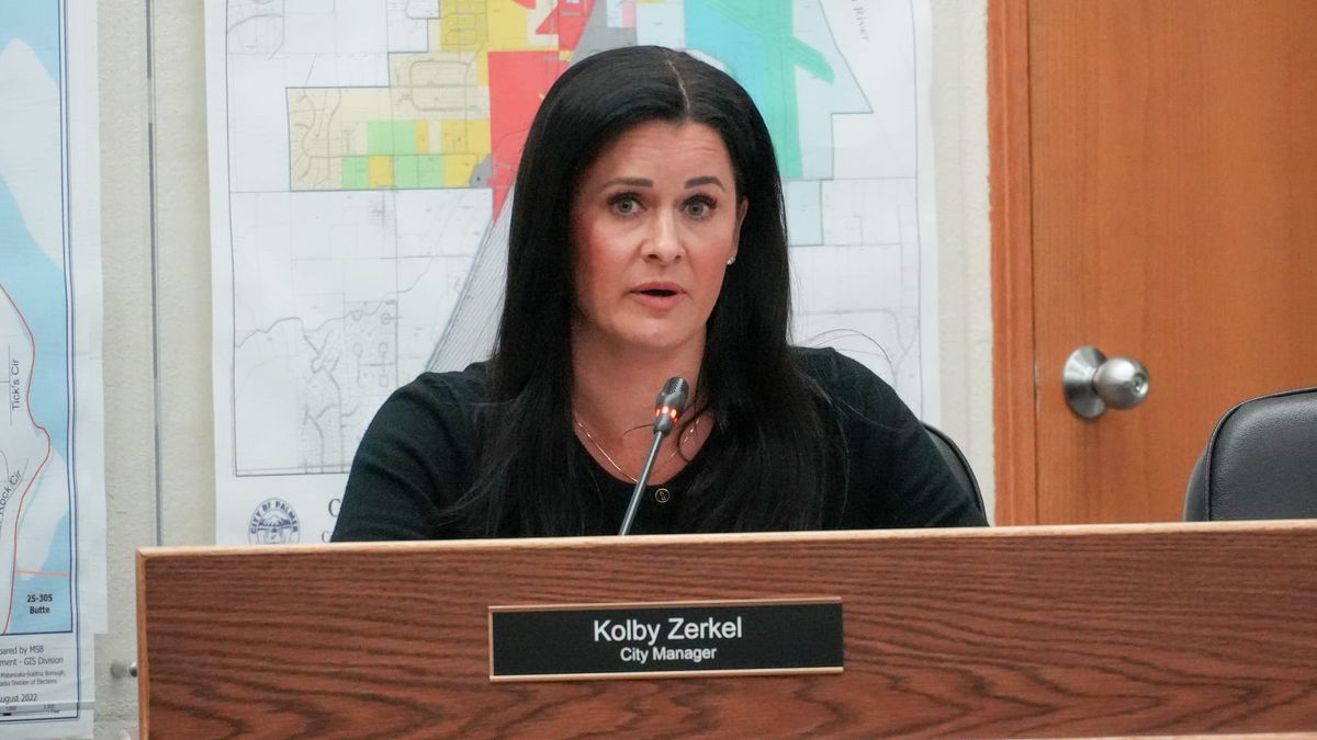 Palmer ballot question tweaked to set proposed residency radius for city manager