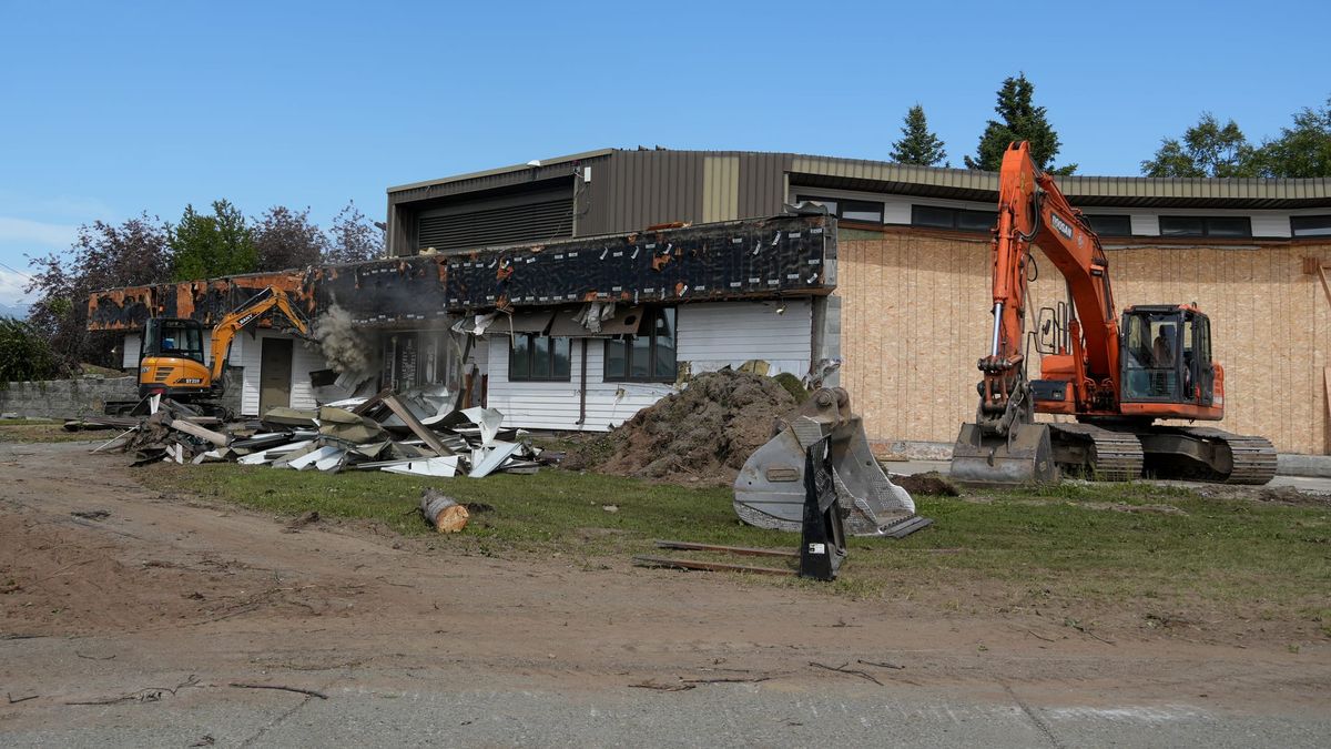 Palmer Council OKs library rebuild contract, nearly three years after collapse