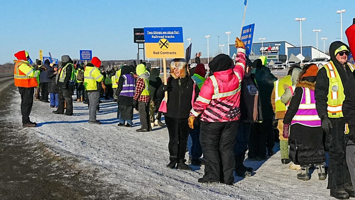 Mat-Su school bus worker strike to enter fifth week