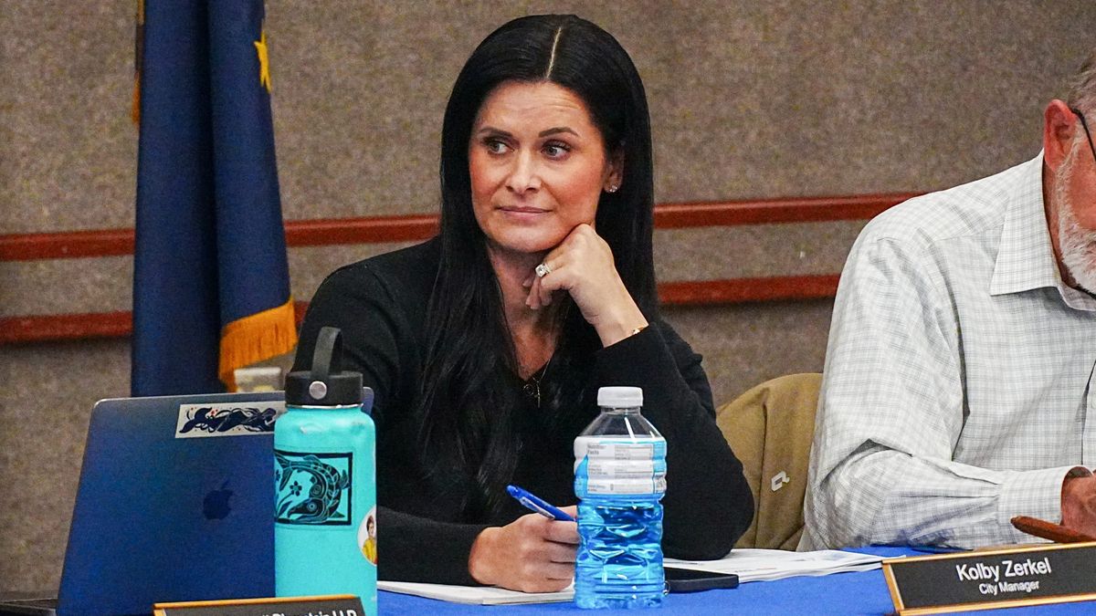 Legal review finds Palmer city manager complies with voter-approved residency rule