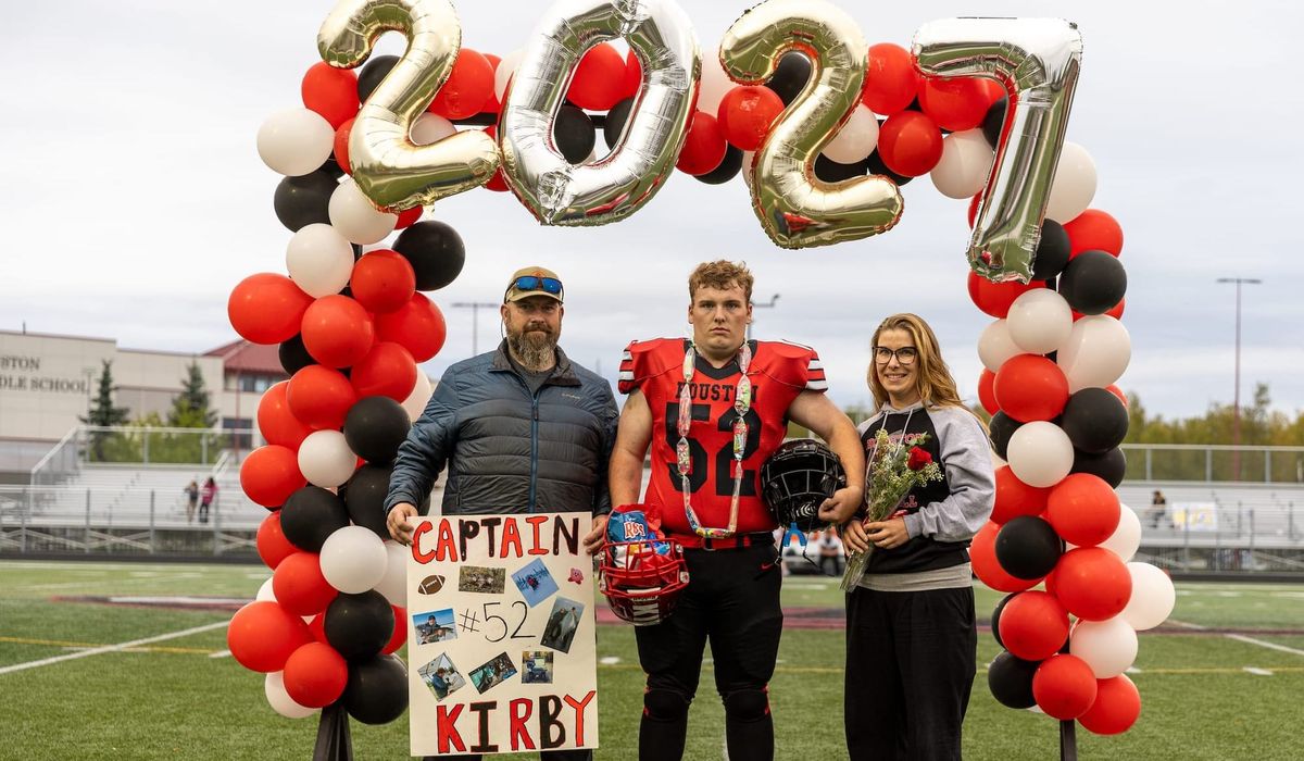 The drive: Su-Valley senior makes a 90-mile commute for the chance to play football