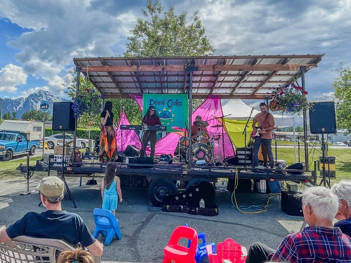 The Denali Cooks perform at Friday Fling in Palmer