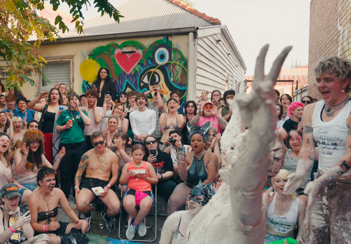 Your run club is boring, lesbian mud wrestling isn’t