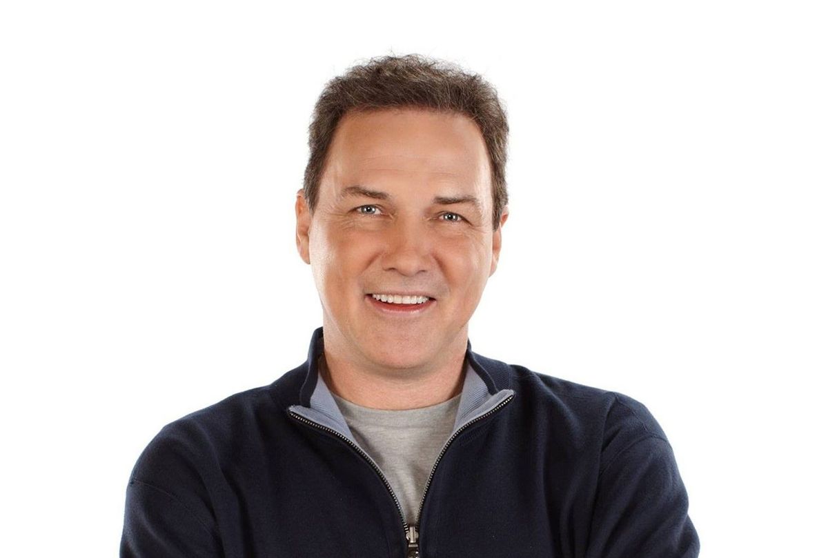 Norm Macdonald, former 'Saturday Night Live' comic, dies after draw with cancer
