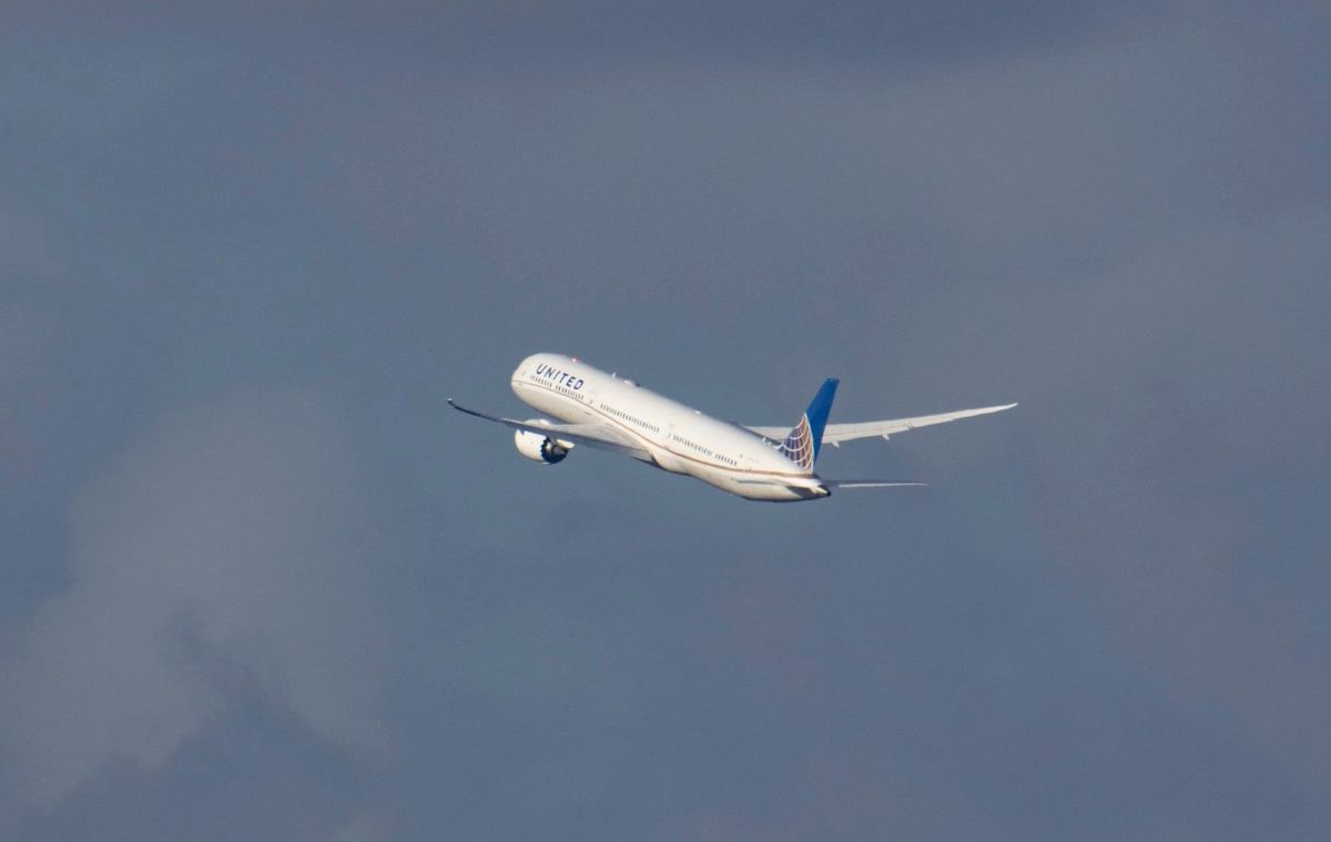 United Airlines starts early on summer 2023 plans for Europe