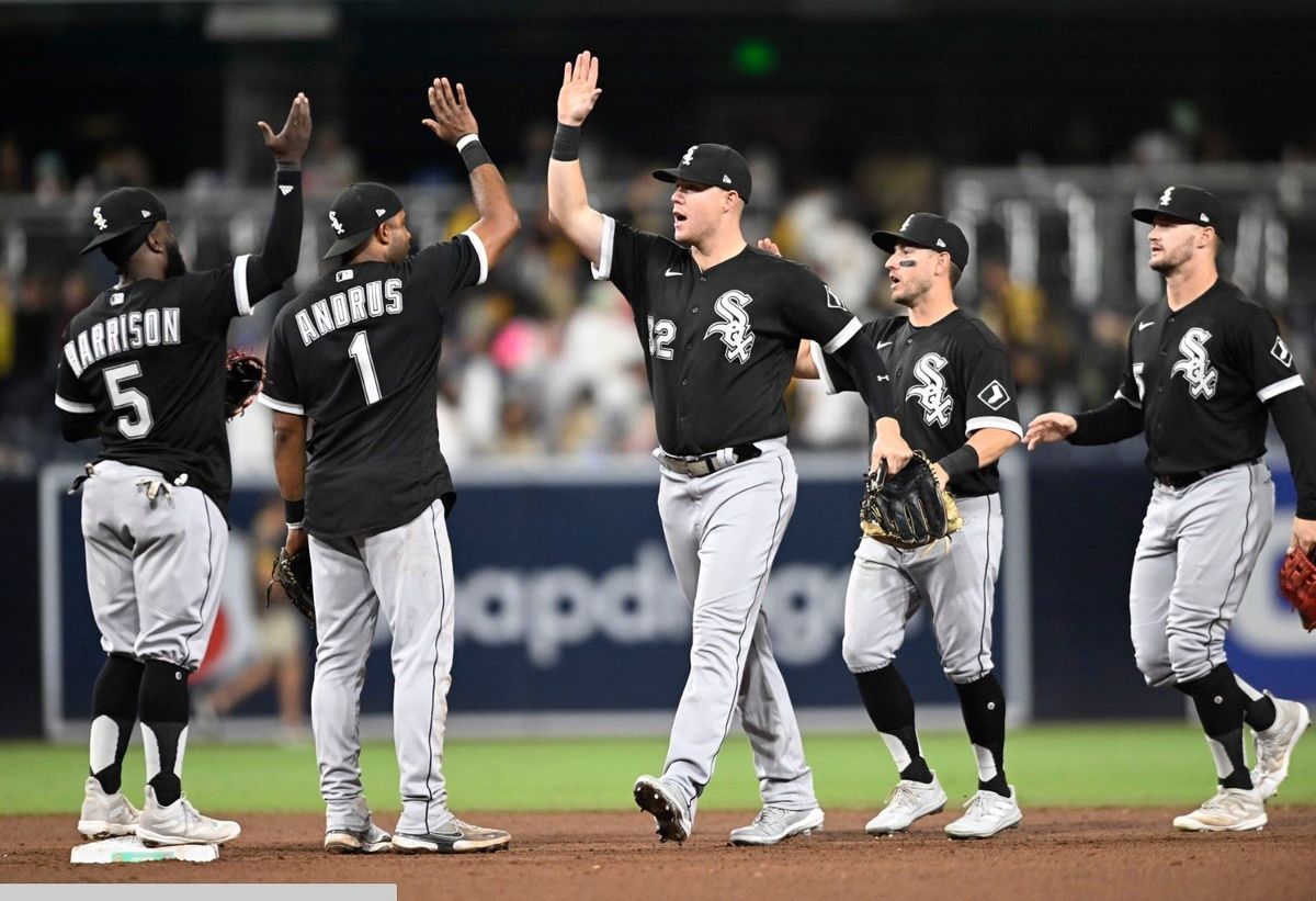 Jiménez, White Sox win 3-1; Padres' magic number still 3