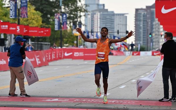 Seifu Tura Abdiwak wins 2021 Chicago Marathon