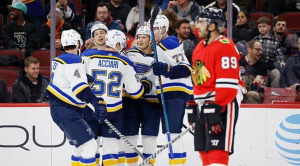 O'Reilly, Kyrou help Blues beat Blackhawks 5-2