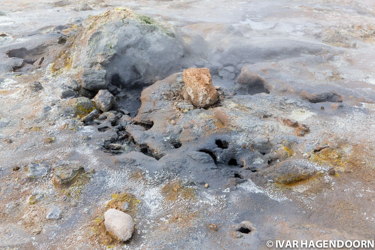 Steam vents and mud pools at Námafjall Hverir
