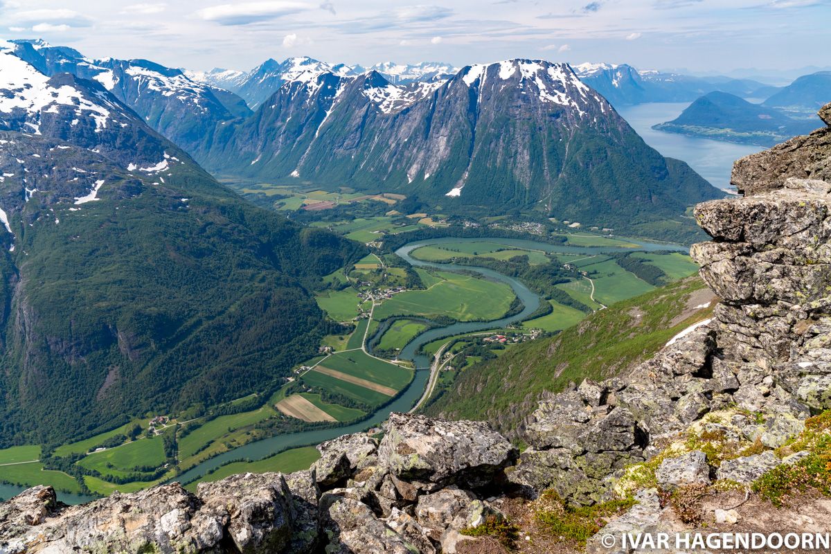 The view from Romsdalseggen