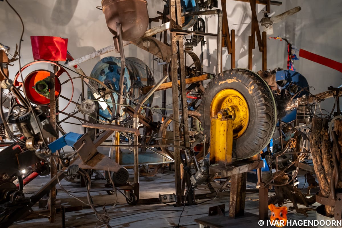 Jean Tinguely: "L'Enfer, un petit début" at the Grand Palais