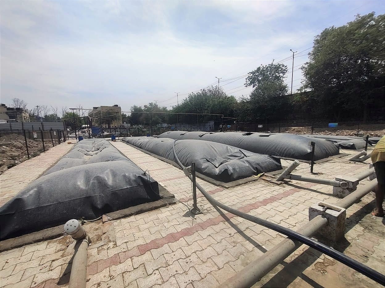 2 Tonne Biogas Digester Installed in a Gaushala in Noida, India. Image by author.