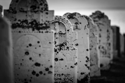 Het vakmanschap van grafzerken wordt steeds populairder in België