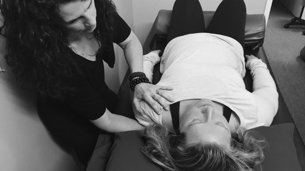 How Integrative Manual Therapy Promotes the Body’s Healing Process