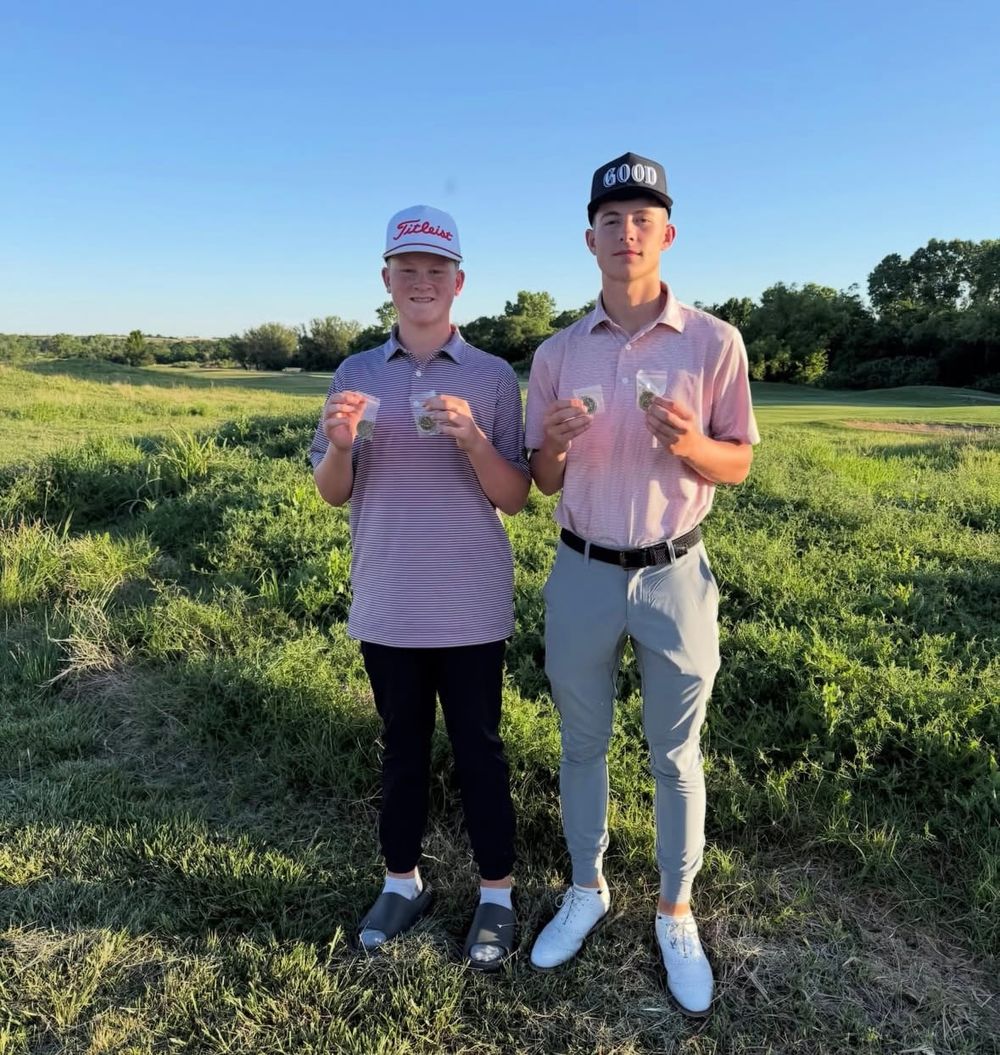 Cooper leads Boys Varsity Golf to 2nd-place finish