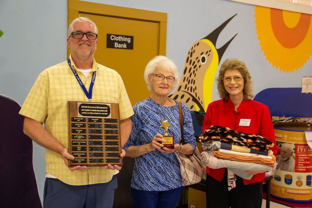 Topeka Public Schools honors local quilter with community award