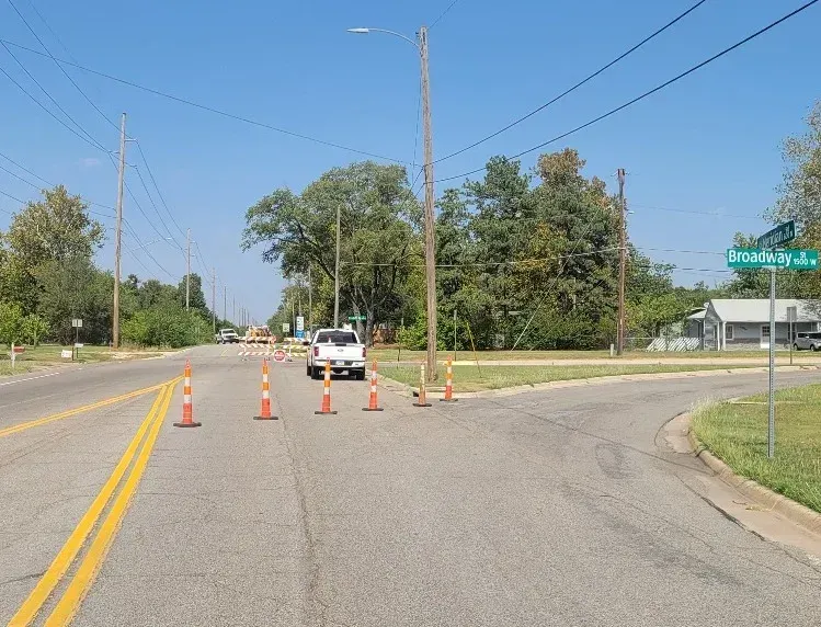 Water main break forces traffic detour in Newton