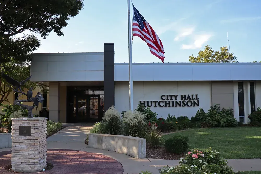 Hutchinson council to close Meadows on Monroe hearing, take comment on water loans Tuesday
