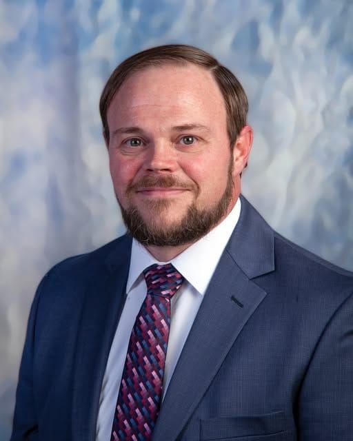 HutchCC recognizes professor, student