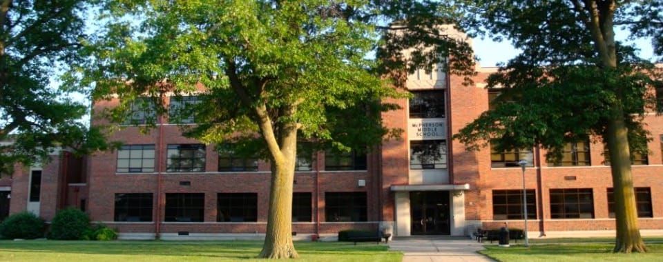 McPherson Middle School Ditches Chromebooks for Traditional Learning