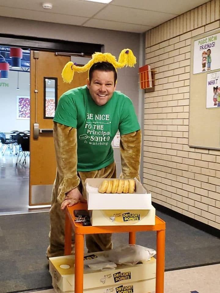 A Hometown Hero Returns