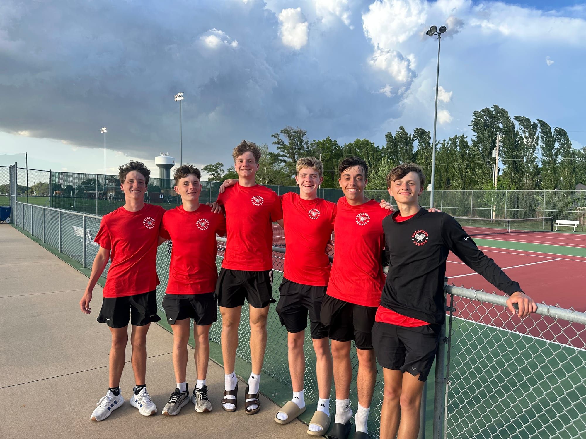 Boys varsity tennis finishes 4th at Maize invite