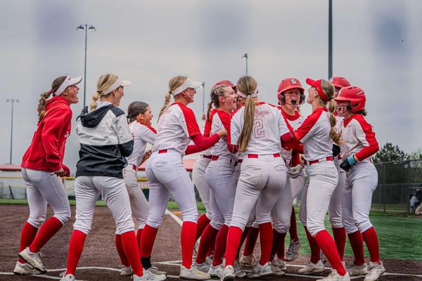 BULLPUPS REMAIN PERFECT, TOPPLE DEFENDING CHAMPS IN EPIC SHOWDOWN