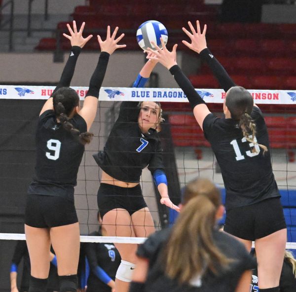 Blue Dragons Battle Valiantly in Thrilling Five-Set Showdown Against Seward County