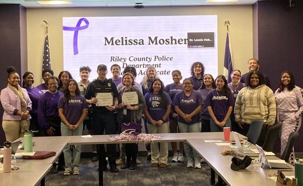 Riley County Police address domestic violence awareness with K-State student organization