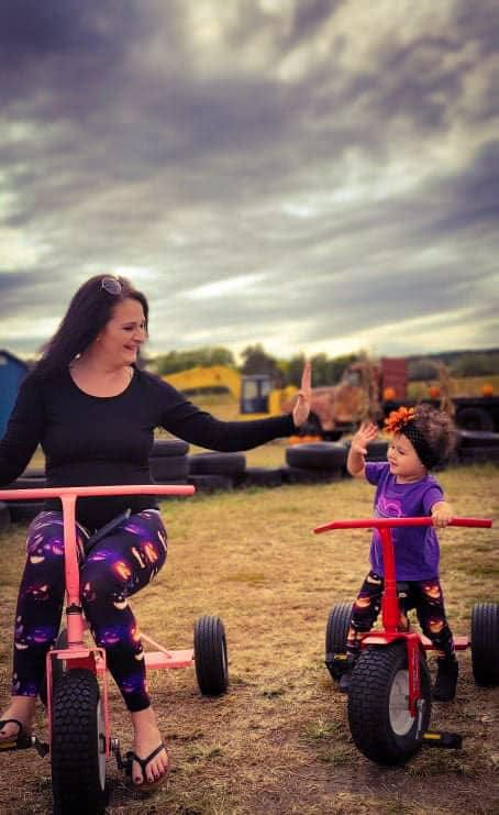 Manhattan farm hosts moonlight event with corn mazes, live music