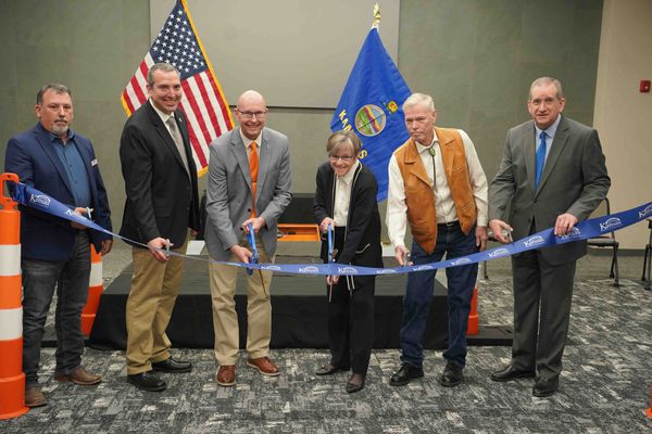 Governor Kelly Celebrates New $24 Million KDOT Headquarters in Topeka