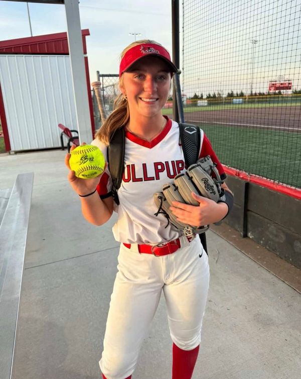 Varsity Girls Softball Sweeps Andale in Doubleheader