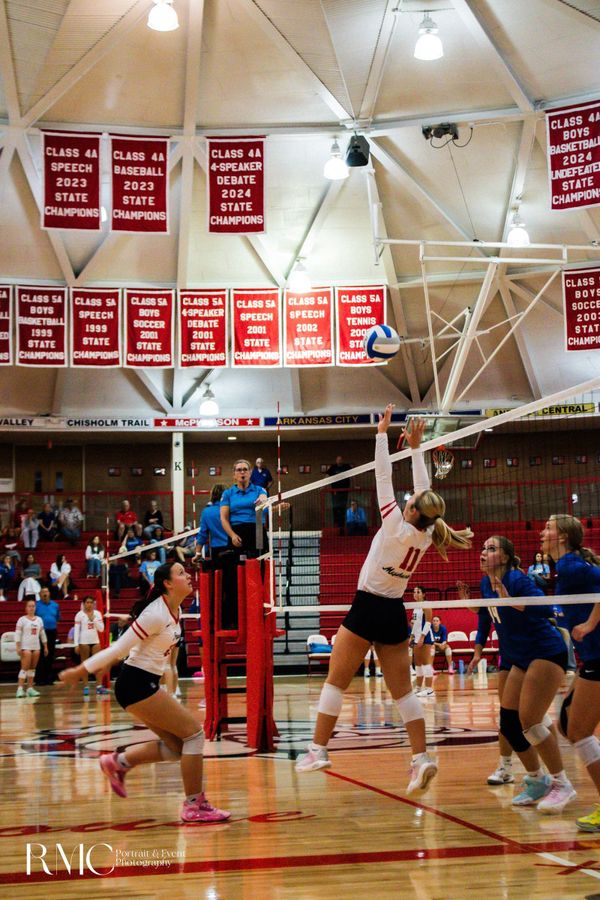 FREE PHOTO GALLERY: Bullpups Split Varsity Girls Volleyball Doubleheader