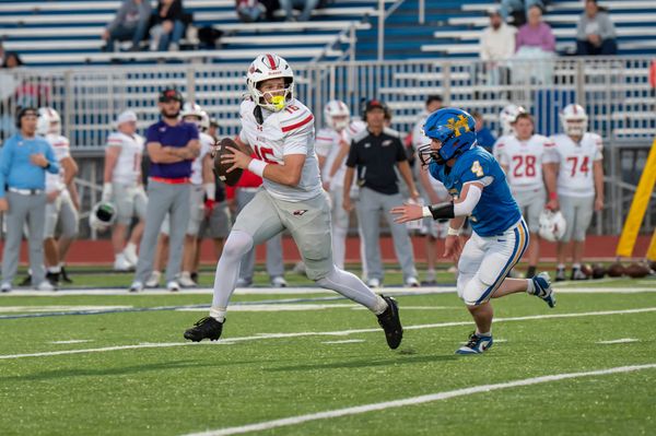 Salthawks football falls short at home in a 45-7 loss against Maize Cougars
