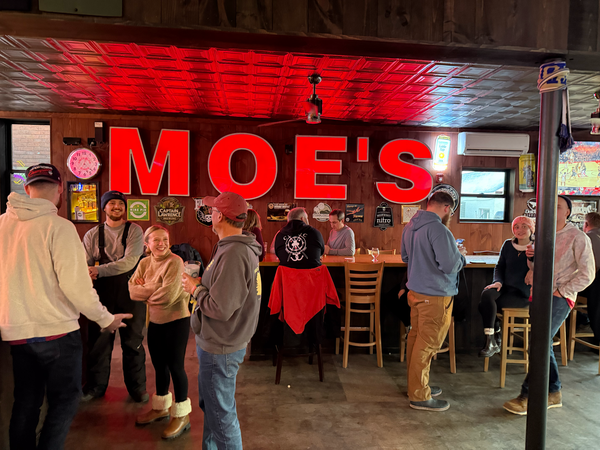 MOE'S TAVERN: LEE, MA