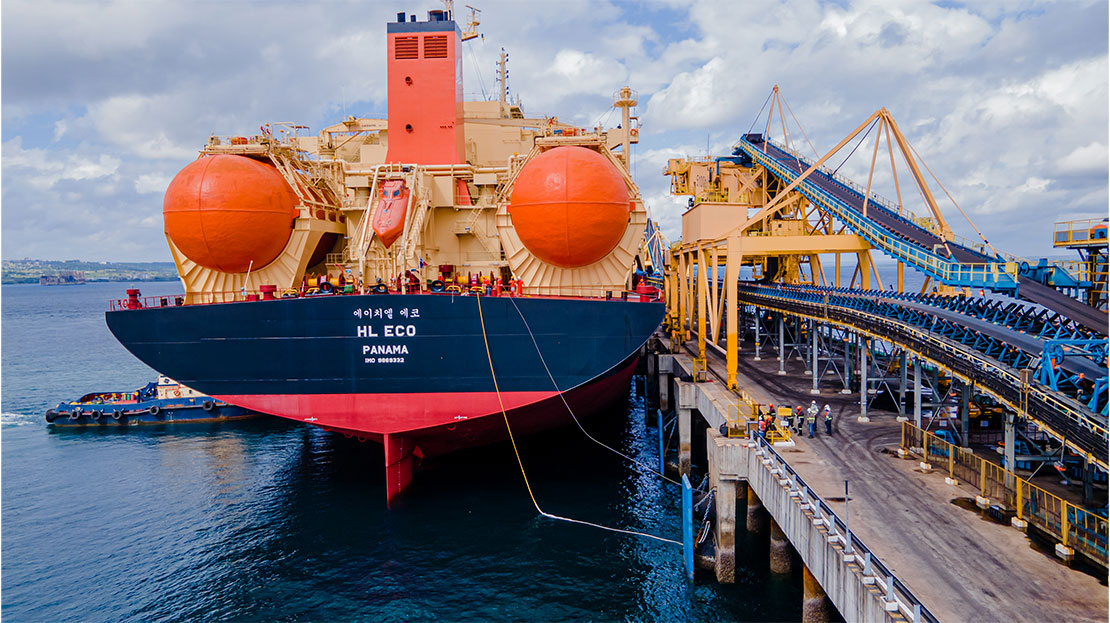 Mozambique cracks down on cheap mineral exports