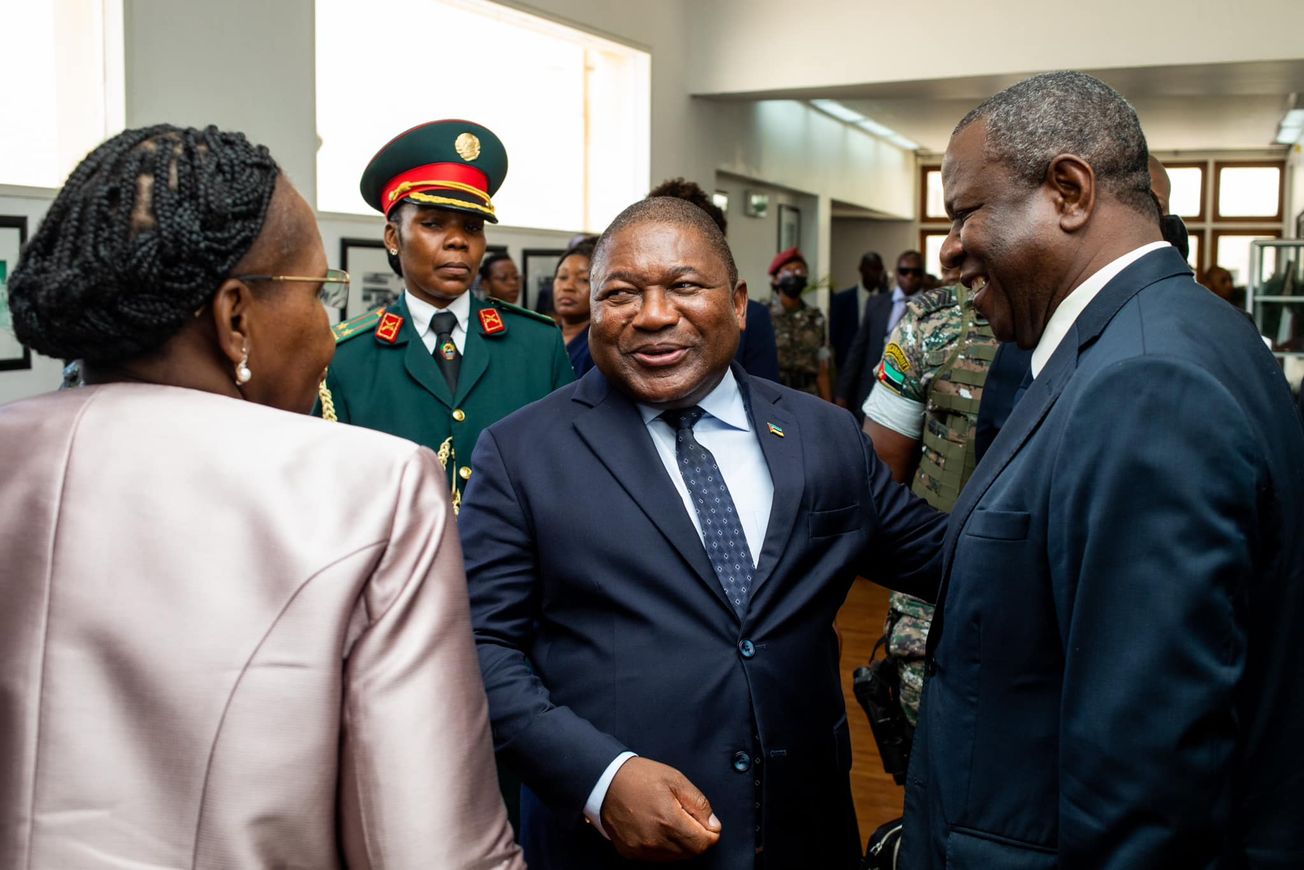 Nyusi’s modest Christmas present