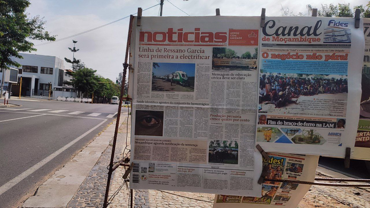 Almost 100,000 flee the insurgency