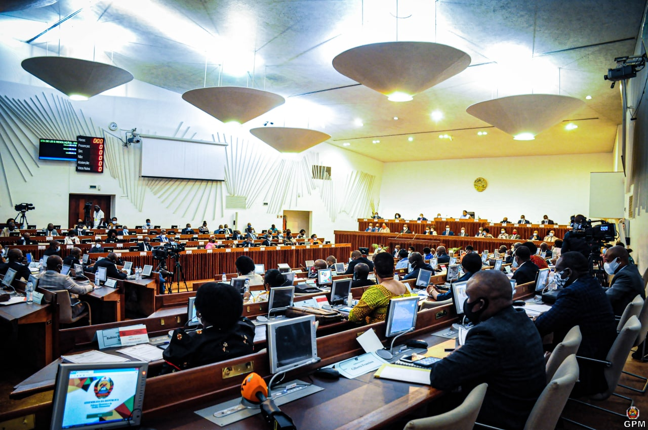 Ministers and activists among Frelimo’s candidates for parliamentary elections