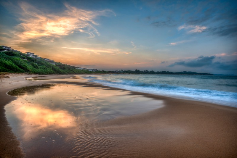 Between the devil and the deep blue sea