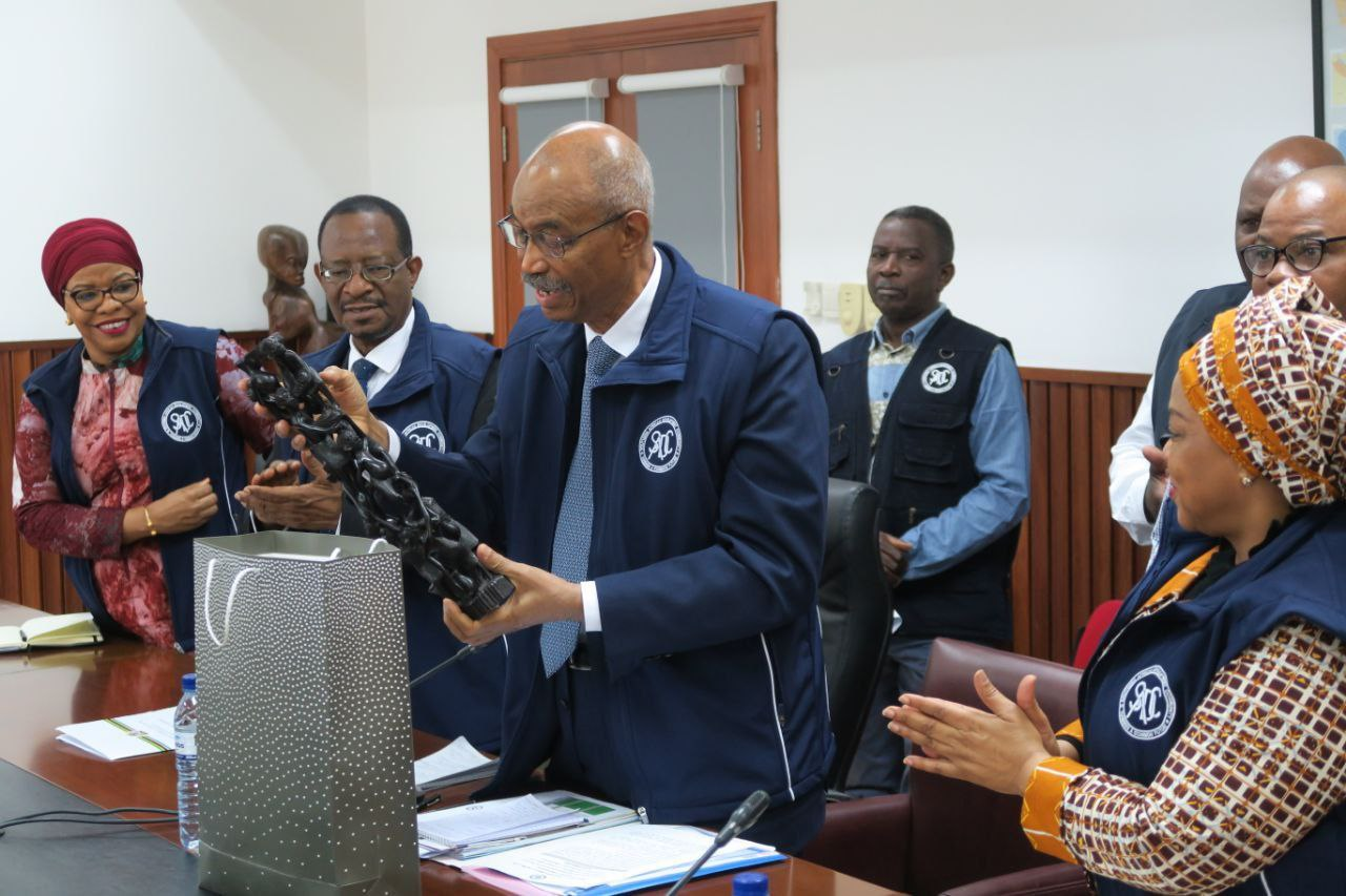 The silence of the sheep