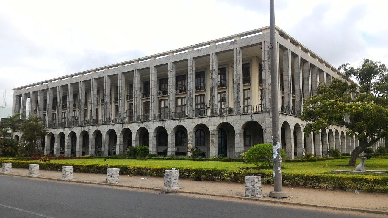 Mozambique open to negotiating eurobond, finance ministry says